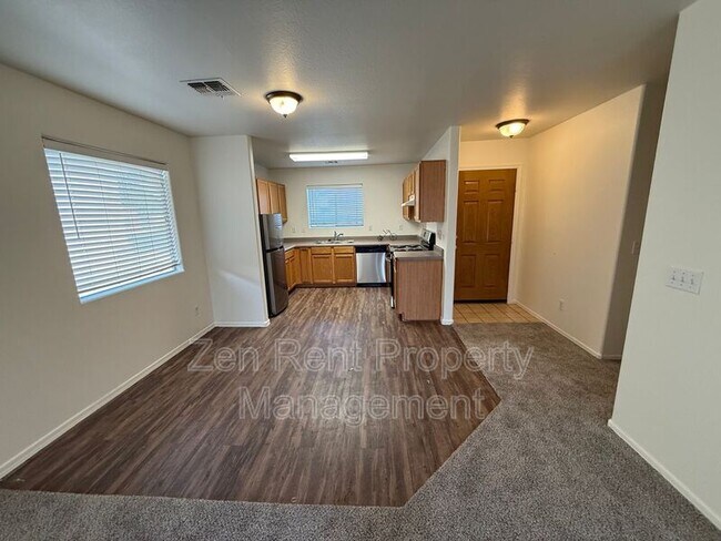 1905 E Silversmith Trail San Tan Valley, AZ 85143 photo 5