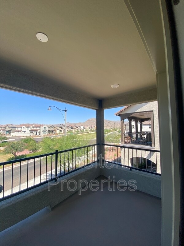 1721 N Marketside Ave Buckeye, AZ 85396 photo 5