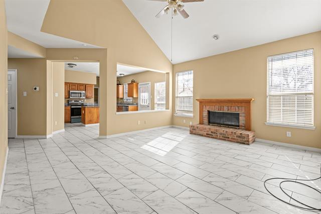 2909 Misty Valley Dr Fort Worth, TX 76123 photo 5