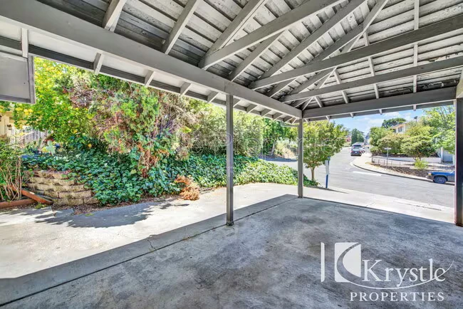 544 Fleming Ave E Vallejo, CA 94591 photo 4