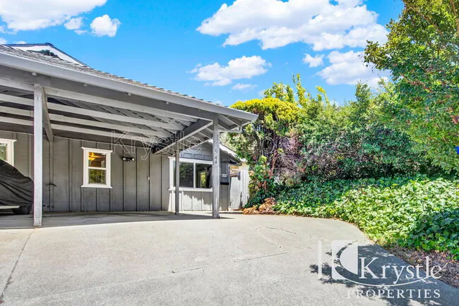 544 Fleming Ave E Vallejo, CA 94591 photo 5