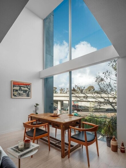 1944 State St San Diego, CA 92101 photo 2