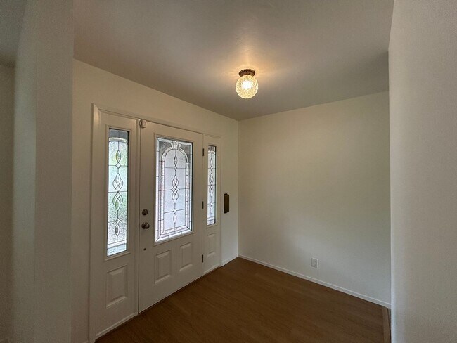 7588 Oak Leaf Dr Santa Rosa, CA 95409 photo 4