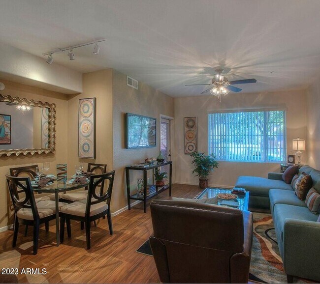 110 W Bell Rd Phoenix, AZ 85023 photo 4
