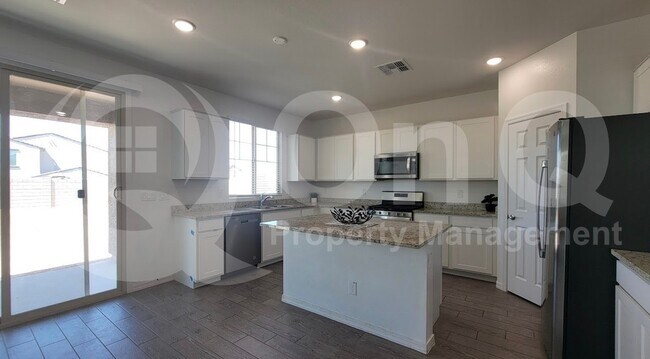 10838 W Marguerite Ave Tolleson, AZ 85353 photo 4