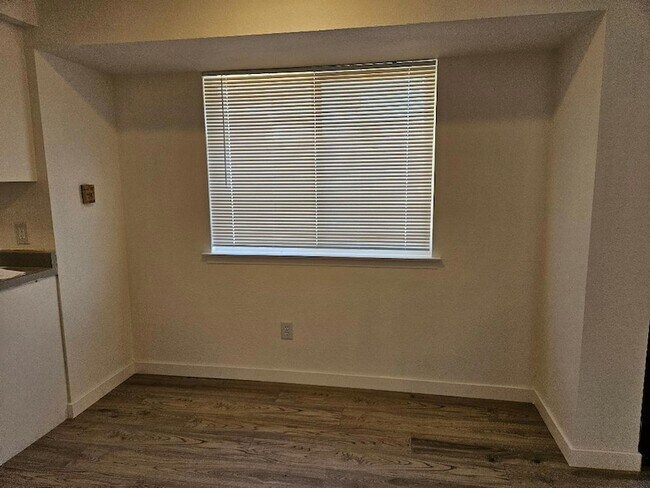 1511 W Mesa Park Dr Round Rock, TX 78664 photo 5