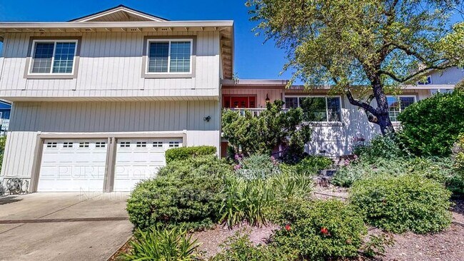 1709 Casita Ct Santa Rosa, CA 95409 photo 3