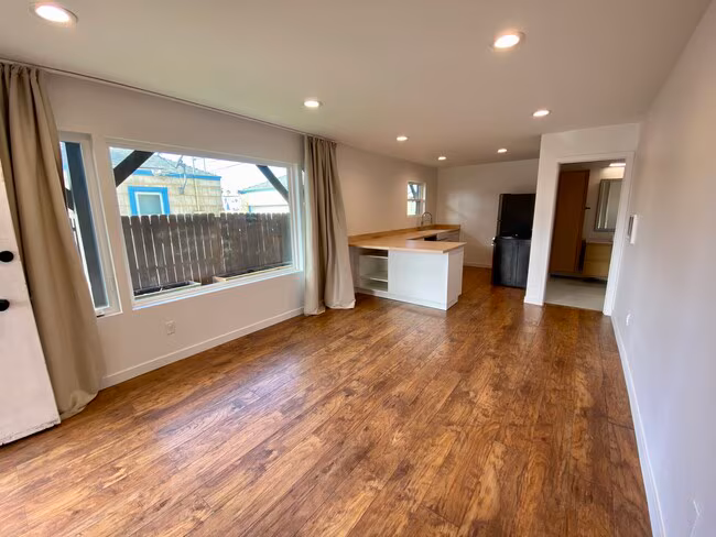 716 Leonard Avenue, Oceanside, CA 92054 photo 4