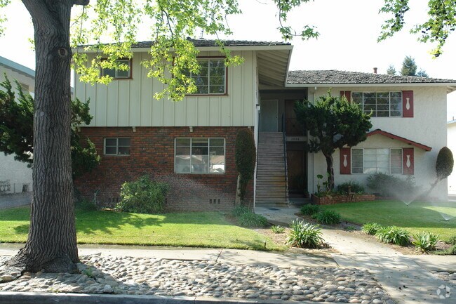 3008 Van Sansul Avenue, San Jose, CA 95128 photo 2