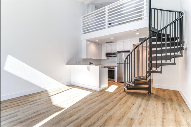 Girard Lofts photo 3