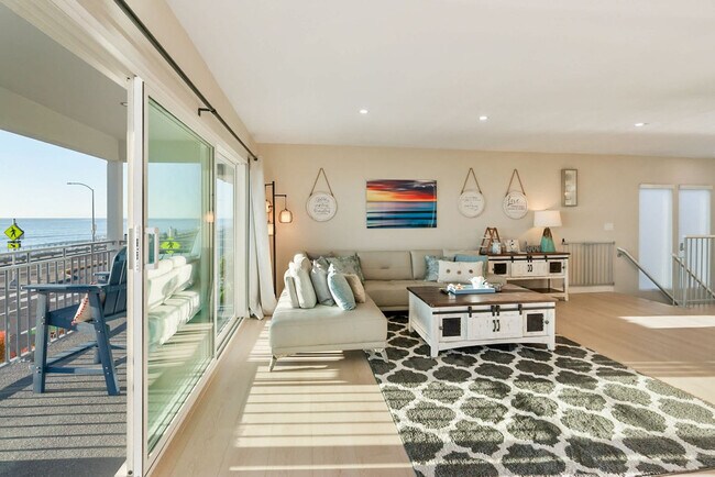 3460 Carlsbad Blvd Carlsbad, CA 92008 photo 5