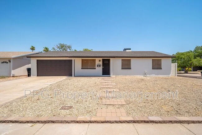 3718 E Ludlow Dr Phoenix, AZ 85032 photo 4