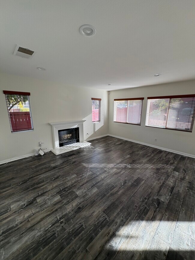 871 Via La Venta San Marcos, CA 92069 photo 5