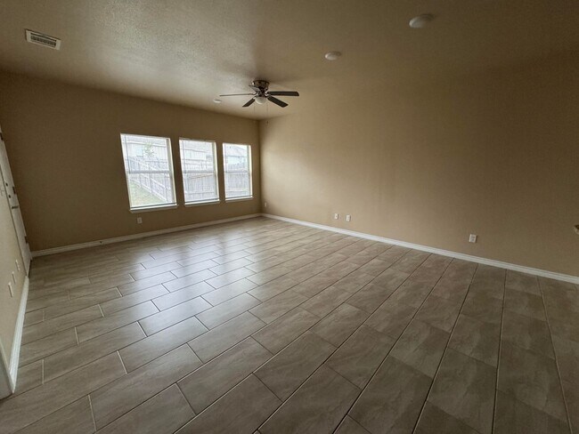 5415 Rose Gdn Lp Killeen, TX 76541 photo 3