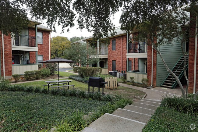 Hidden Timber Apartments photo 5