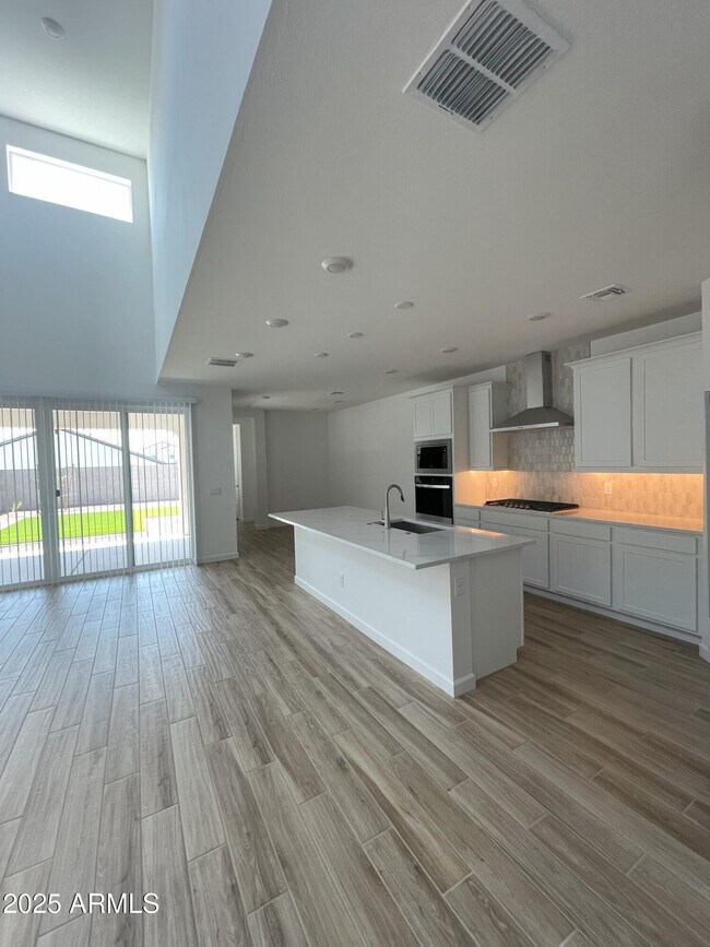 7417 W Buckhorn Trail Peoria, AZ 85383 photo 5