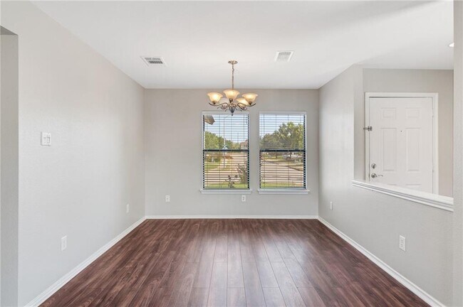 1908 Candlelight Dr Leander, TX 78641 photo 5