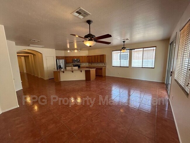 12407 N 149th Dr Surprise, AZ 85379 photo 5
