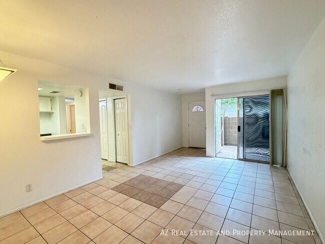 1620 E Cambridge Ave Phoenix, AZ 85006 photo 4