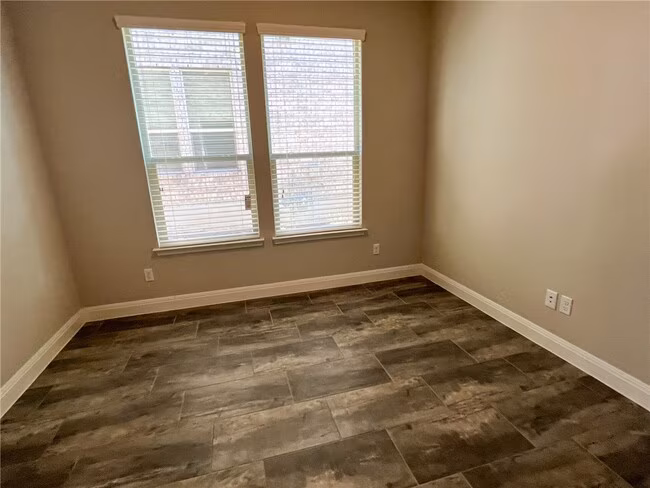 1051 Kenney Fort Crossing Round Rock, TX 78665 photo 5