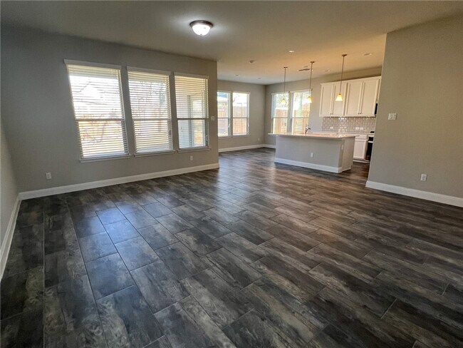 1051 Kenney Fort Crossing Round Rock, TX 78665 photo 4