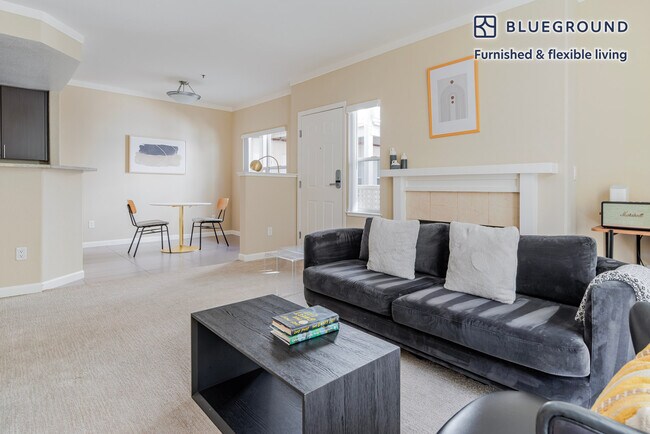 800 High School Way Mountain View, CA 94041 photo 3