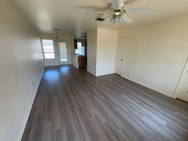5705 Greengate Dr Killeen, TX 76543 photo 4