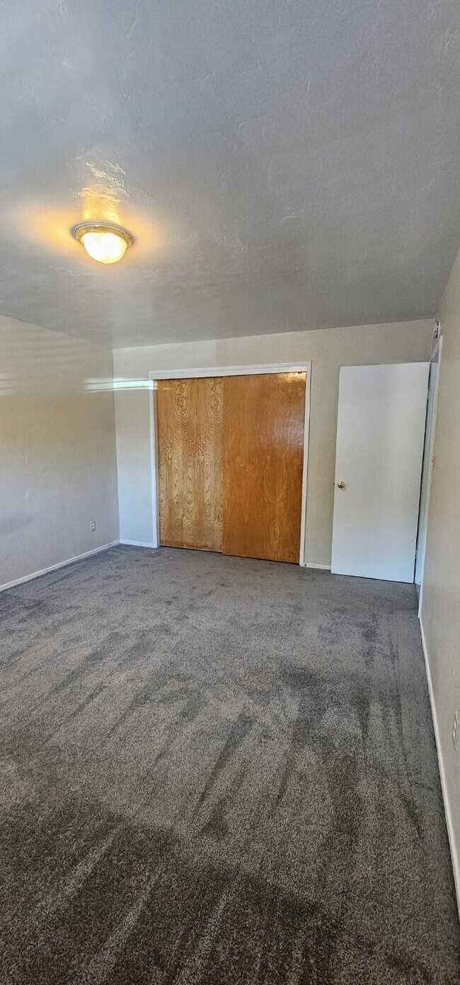 511 Walnut Ave Santa Cruz, CA 95060 photo 2