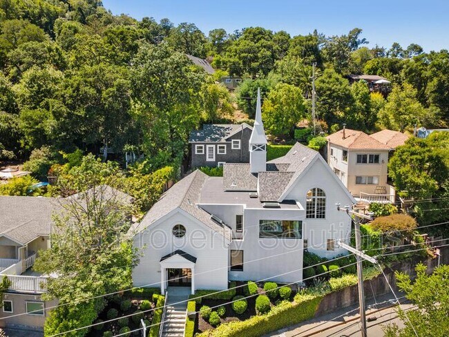 1405 San Anselmo Ave San Anselmo, CA 94960 photo 2