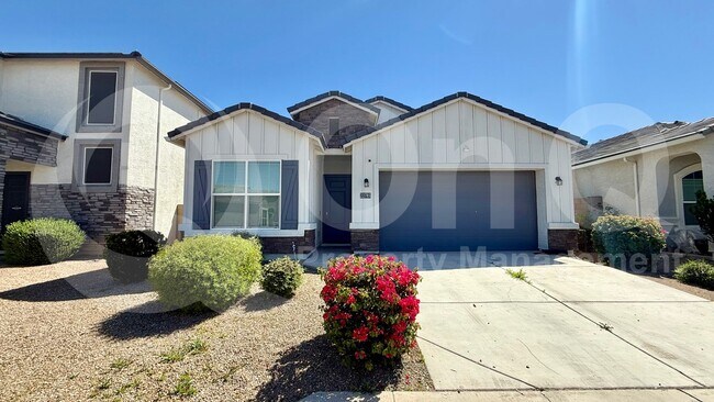 22785 N Diamond Dr Maricopa, AZ 85138 photo 2