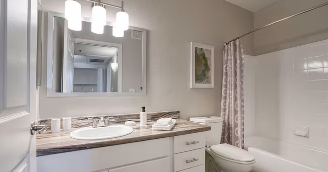 The Heritage Apartment Homes photo 2