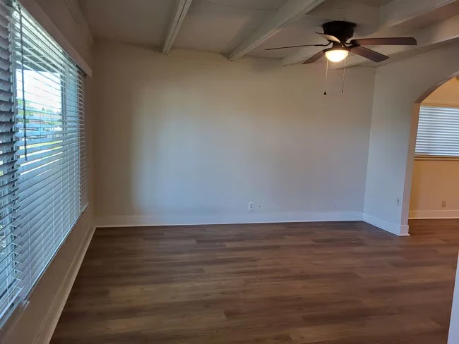 300 Utah St Fairfield, CA 94533 photo 4