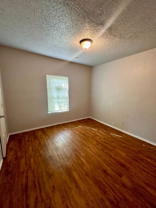 3004-3006 K Avenue Fort Worth, TX 76105 photo 5