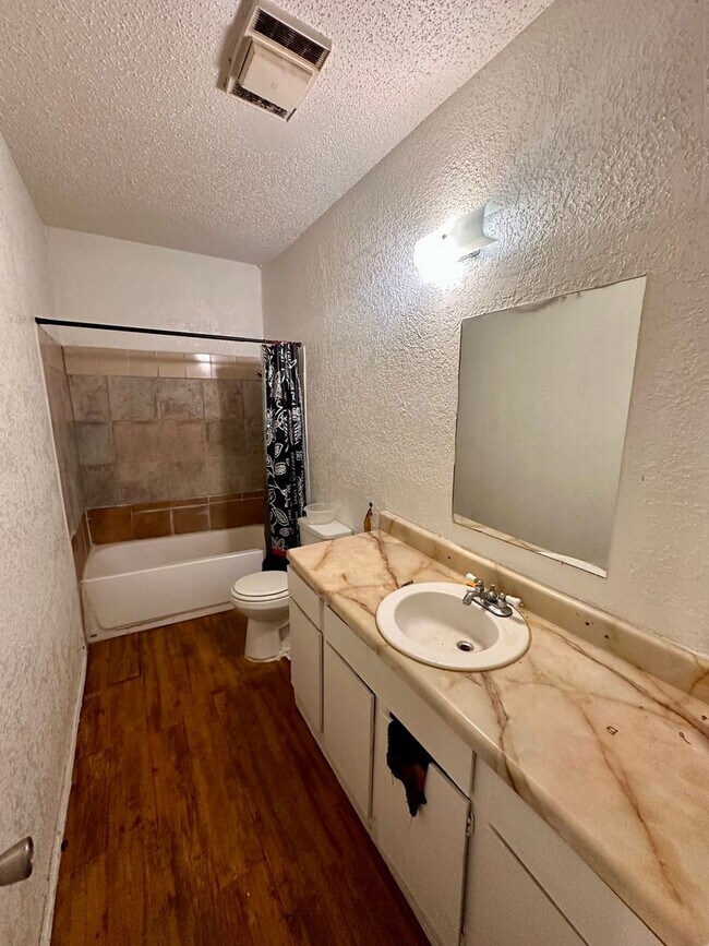 3004-3006 K Avenue Fort Worth, TX 76105 photo 4