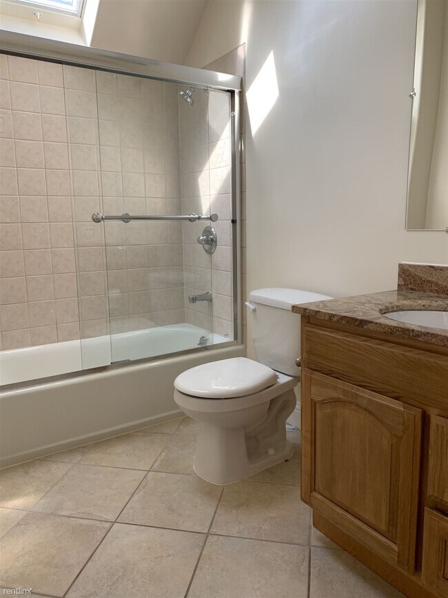 2117 Ashby Avenue, Berkeley, CA 94705 photo 2