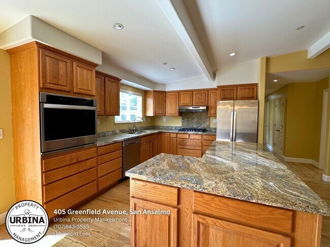 Stylish Single Story Living in the Heart of San Anselmo photo 4