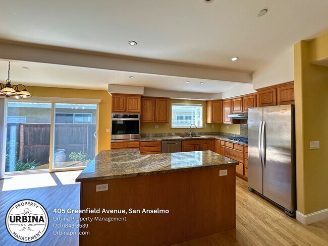 Stylish Single Story Living in the Heart of San Anselmo photo 5