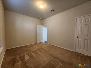 5822 Hopkins Dr Temple, TX 76502 photo 4