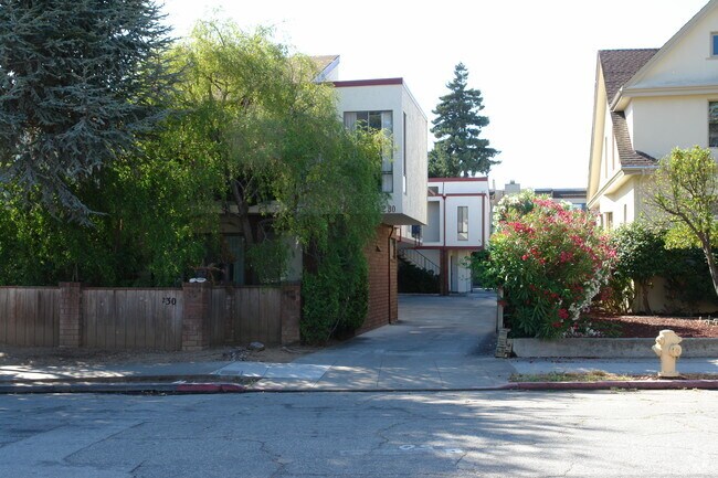 230 Grand photo 2