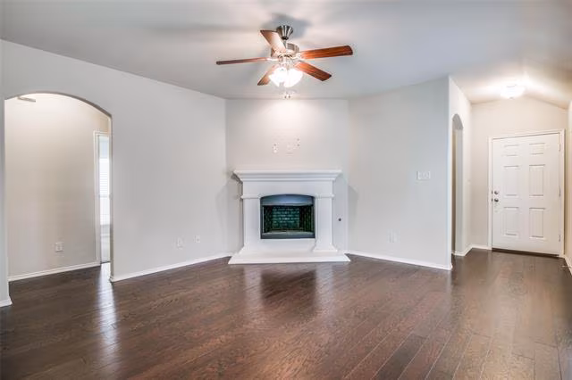 9825 Beaver Dam Lane, Mckinney, TX 75071 photo 2