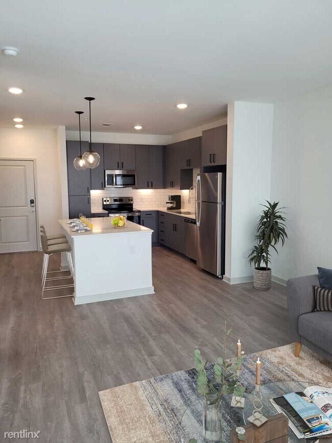 2670 S A.W. Grimes Blvd Round Rock, TX 78664 photo 4
