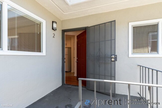 669 33rd Street, Oakland, CA 94609 photo 3