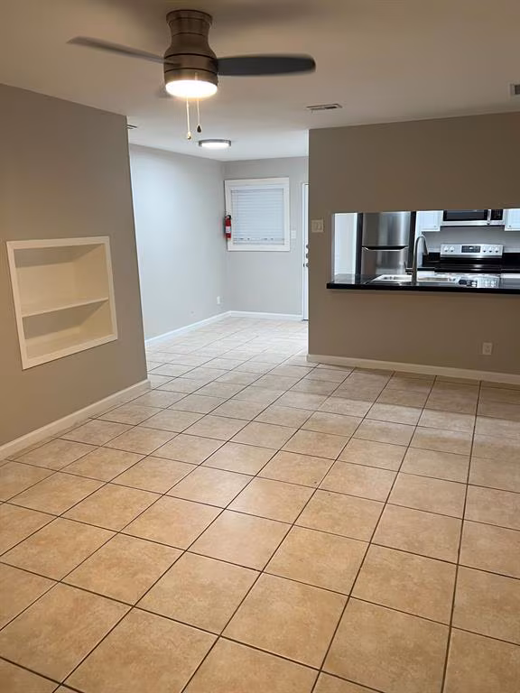 2413 Leon St Austin, TX 78705 photo 4