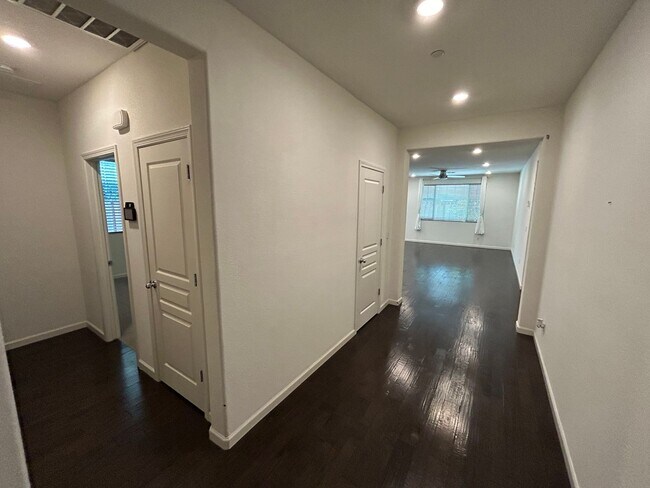 Beautiful Single Story Home in Antioch photo 2