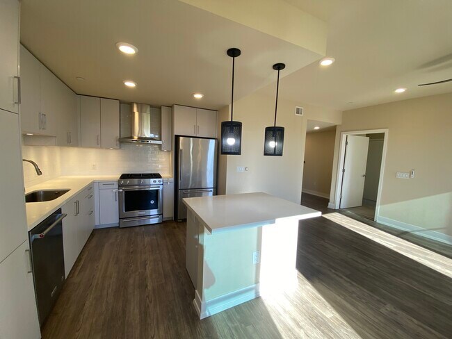 1048 Monroe St Santa Clara, CA 95050 photo 4