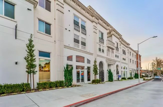 1048 Monroe St Santa Clara, CA 95050 photo 2