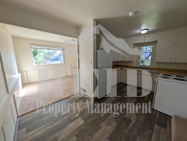 1731-1731 1/2 Snyder Ave Bremerton, WA 98312 photo 5