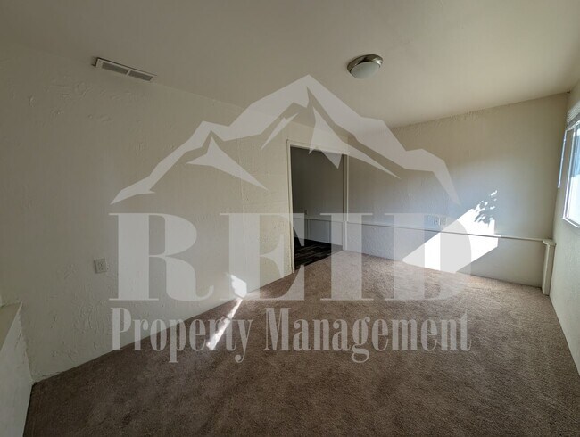 1731-1731 1/2 Snyder Ave Bremerton, WA 98312 photo 2