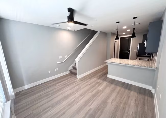 5005 E Parmer Ln Manor, TX 78653 photo 2