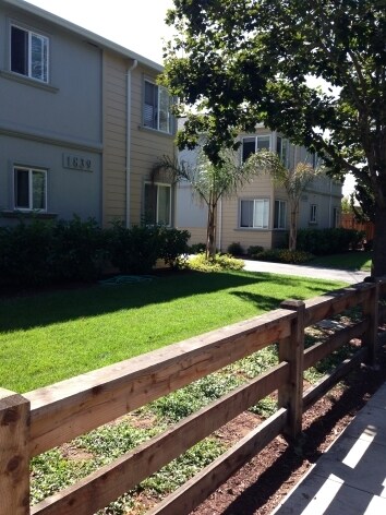 1839 Latham Street, Mountain View, CA 94041 photo 3